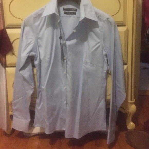 Light blue button down shirt - Picture 1 of 2