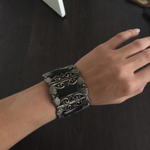 Gorgeous bangle