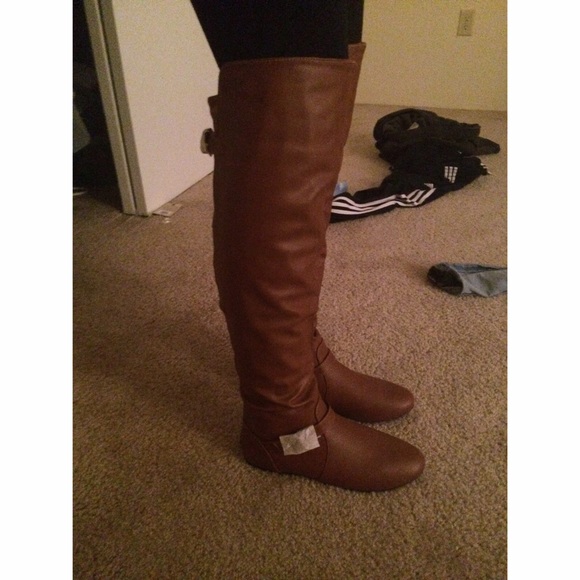 Shoes - Brown riding boots