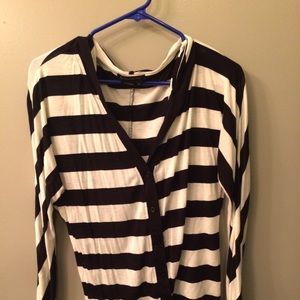 BCBG cardigan button up