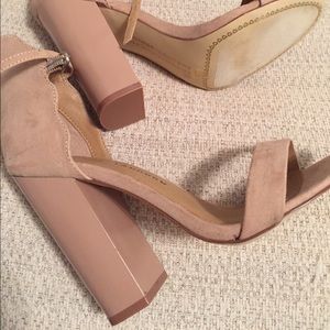 Chinese Laundry nude heels