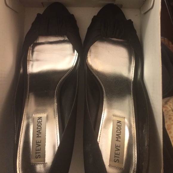 Black Satin peep toe heels - Picture 1 of 4