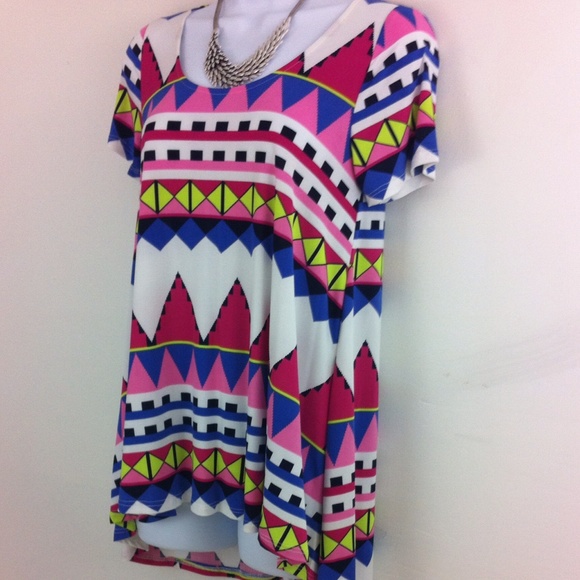 Fun Aztec print top. Made in USA. - Picture 3 of 4