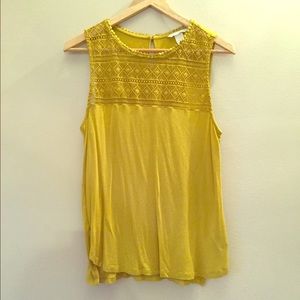 Green top with details