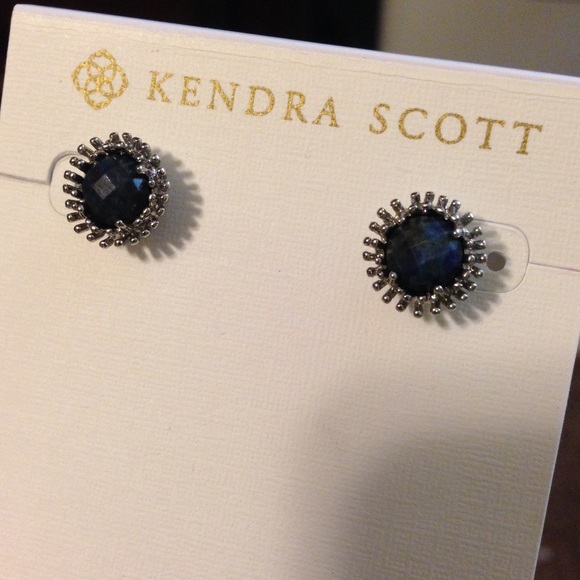 Carly Stud Earrings