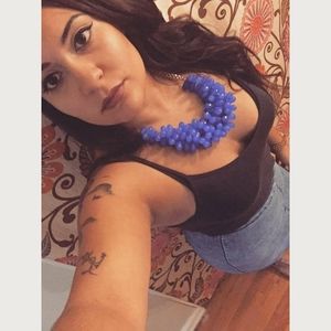 Meet your Posher, Leslie