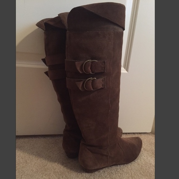 Suede brown boots with buckles size 7.5 - Picture 3 of 4