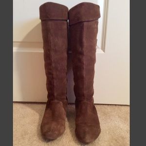 Suede brown boots with buckles size 7.5