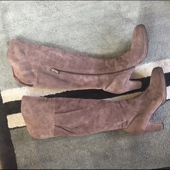 9xHP! GORGEOUS sexy suede OTK boots! Like-new! - Picture 3 of 5