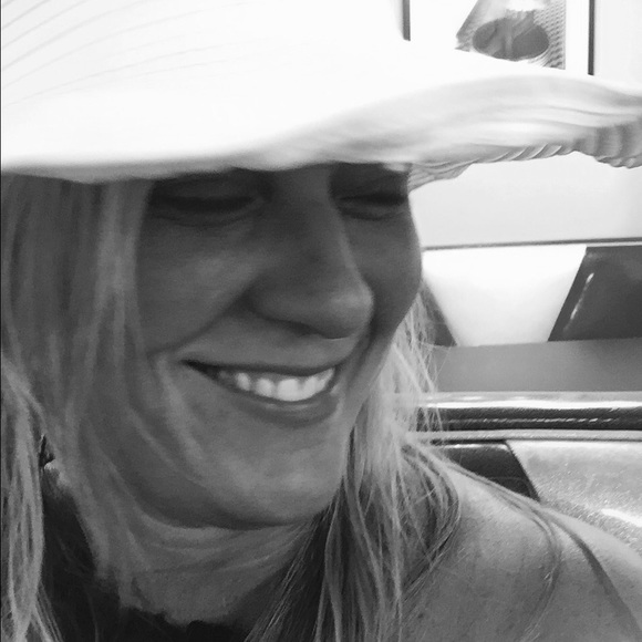 Meet your Posher, Chris - Picture 1 of 1