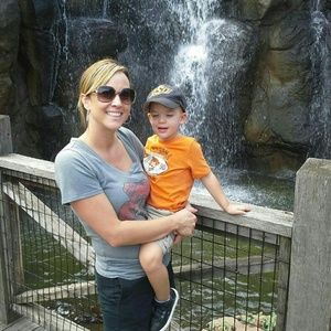 Meet your Posher, Candy