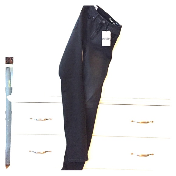 Black Gap resolution slim straight stretch jeans