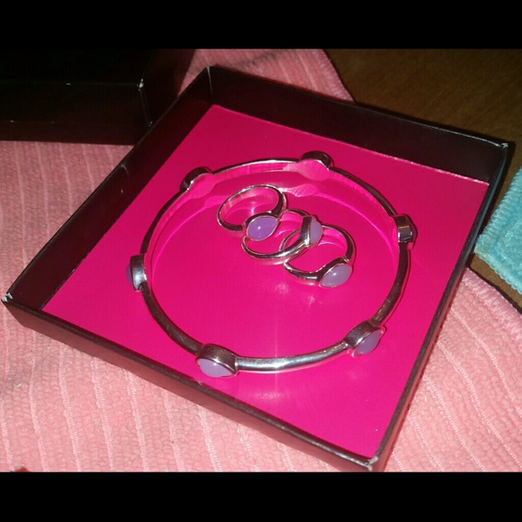 Set of 3 Stackable Rings & Bangle - Picture 3 of 3