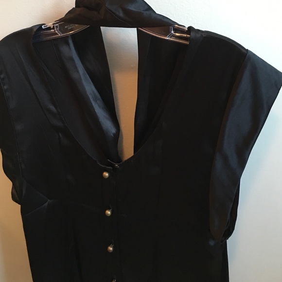Silk button back blouse with tie front - Picture 4 of 4