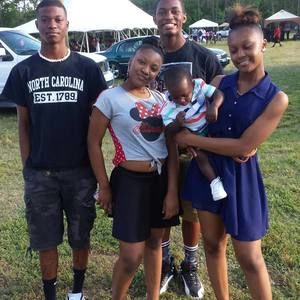 Meet your Posher, Cassandra