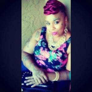 Meet your Posher, Crystal