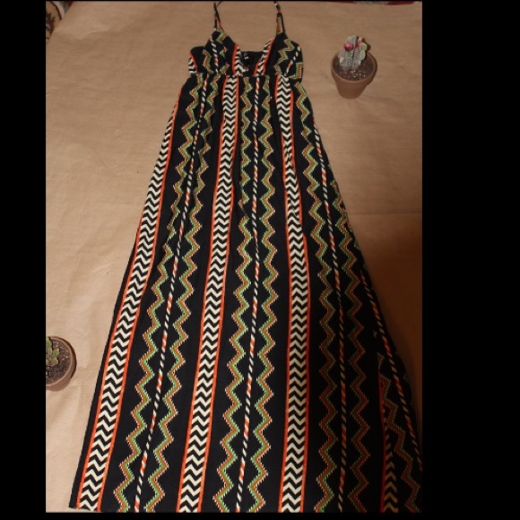 Maxi dress with tribal/Rastafarian pattern