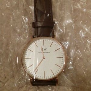 Daniel wellington 40mm watch- Brown strap #1