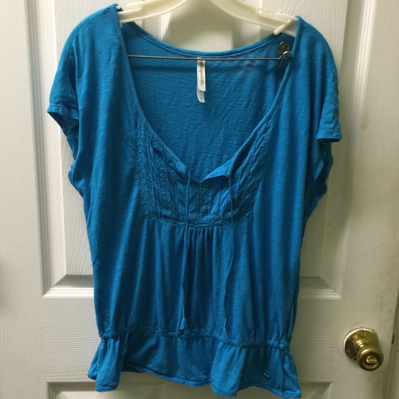 Pretty blue Aeropostale top