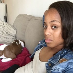 Meet your Posher, Monique