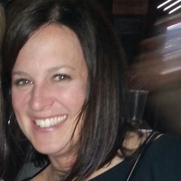 Meet your Posher, Angie - Picture 1 of 1