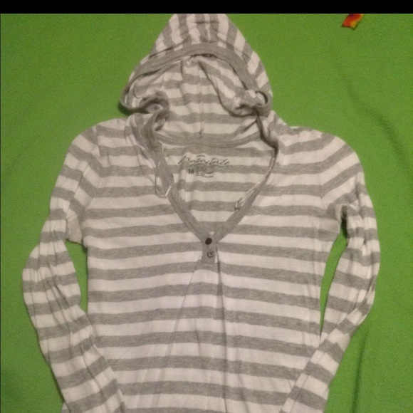 Aeropostale long sleeve hoodie shirt