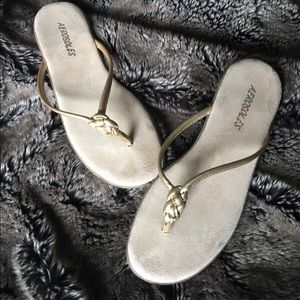 Aerosoles Gold Strappy Thong Sandals