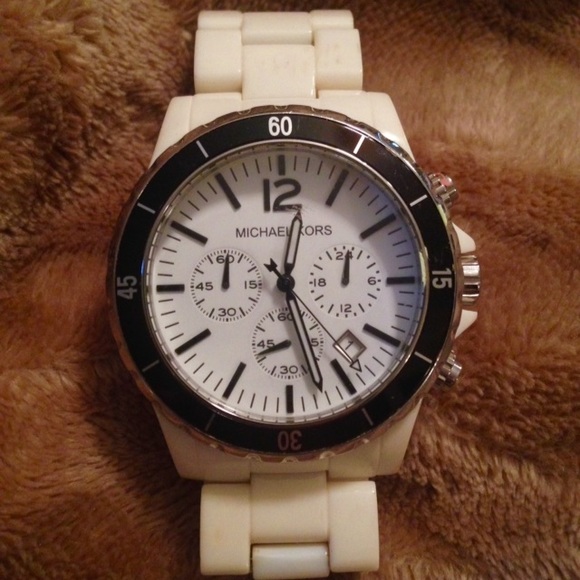 Acrylic stainless steel and water resistant 100M