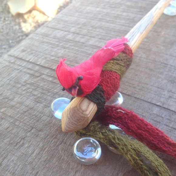 Birdie hair stick