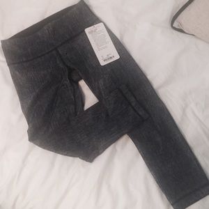 Lululemon crop leggings