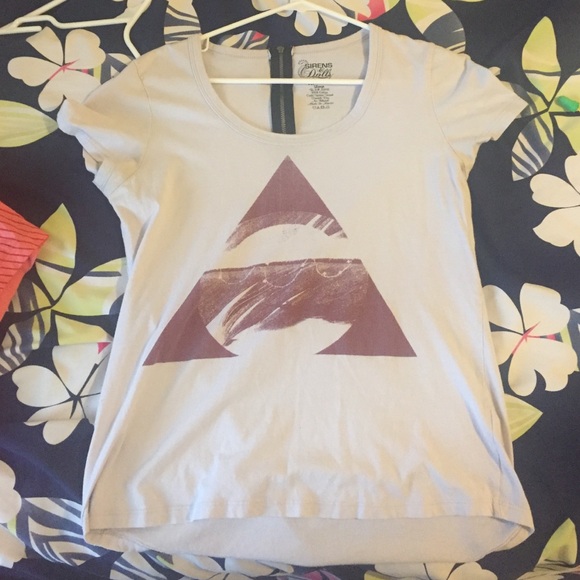Graphic tee.