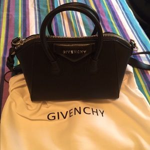 Givenc*** Antigona Mini