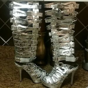 @snapplebf      silver thigh high gladiator