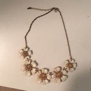 white petal flower necklace