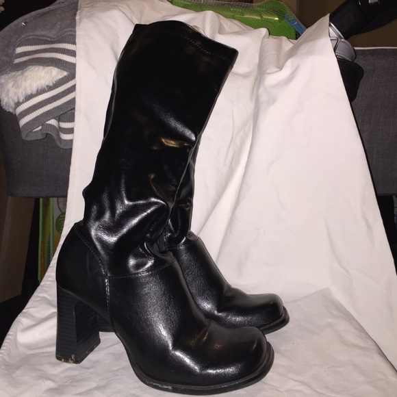 Black boots