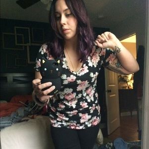 BDG floral v-neck tee