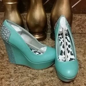 Hold for @angelitamal! brand new mint color wedges