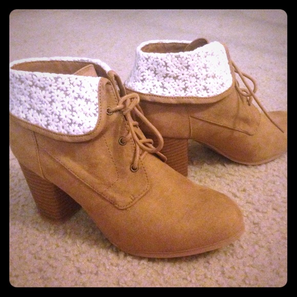 Charlotte Russe booties! ❄️