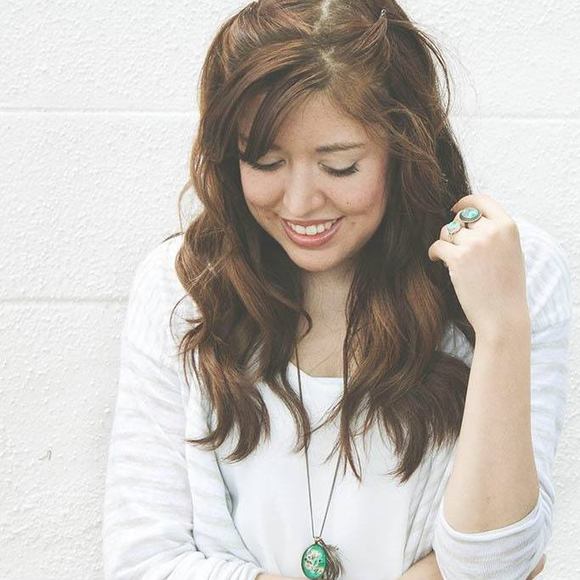 Meet your Posher, Leah - Picture 1 of 1