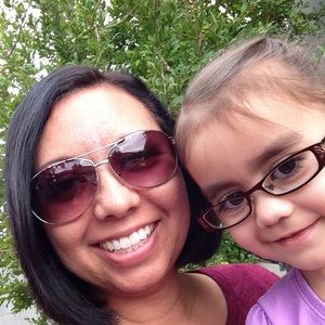 Meet your Posher, Suzanne