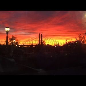 Meet your Posher, Anuhea