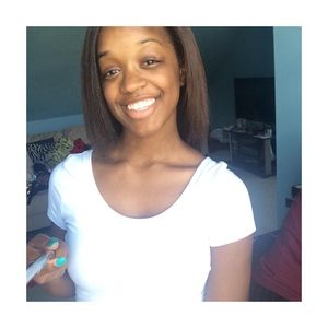 Meet your Posher, Tina