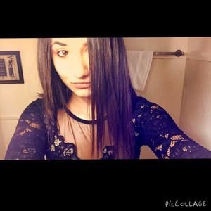 Meet your Posher, Malia