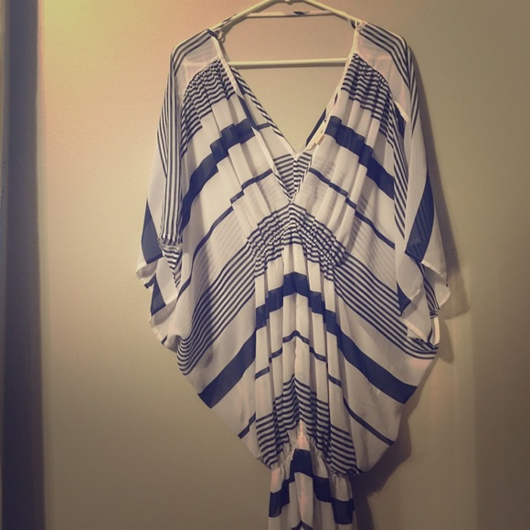 Victoria's Secret Other - Swimming suit coverup