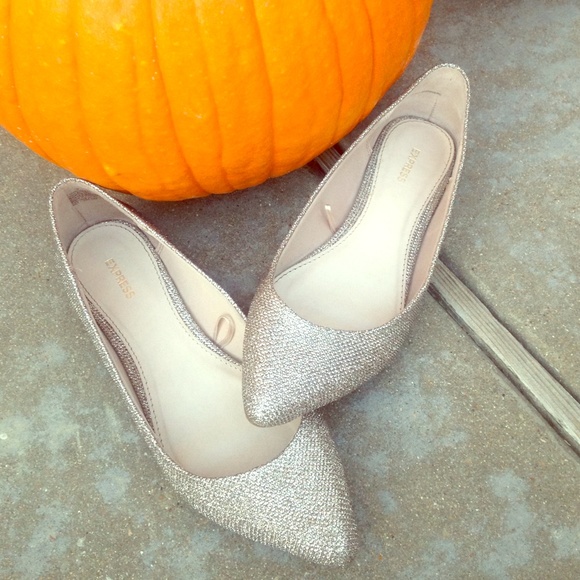 Beautiful shimmer Express flats