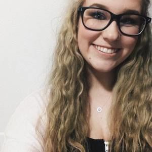 Meet your Posher, Becky