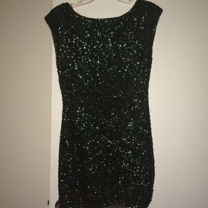 Alice + Olivia NWOT sequin dress, size L