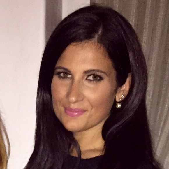 Meet your Posher, Lauren - Picture 1 of 1