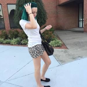 Meet your Posher, Ansley