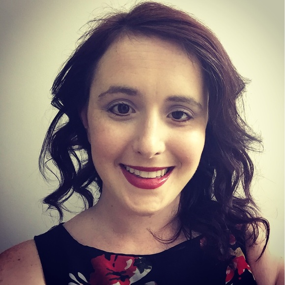 Meet your Posher, Ariel - Picture 1 of 1